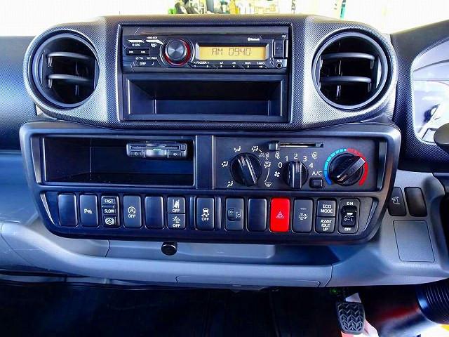 Hino Dutro 10