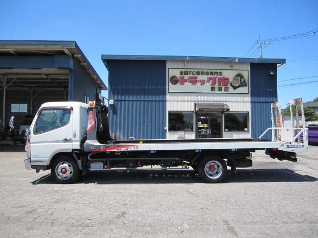 Mitsubishi Fuso Canter 9