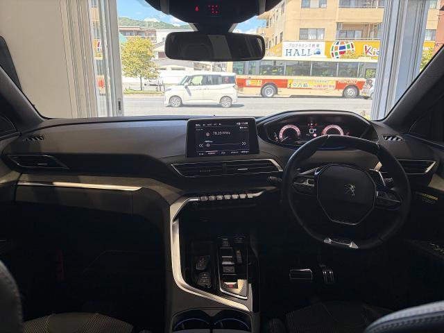 Peugeot 5008 8