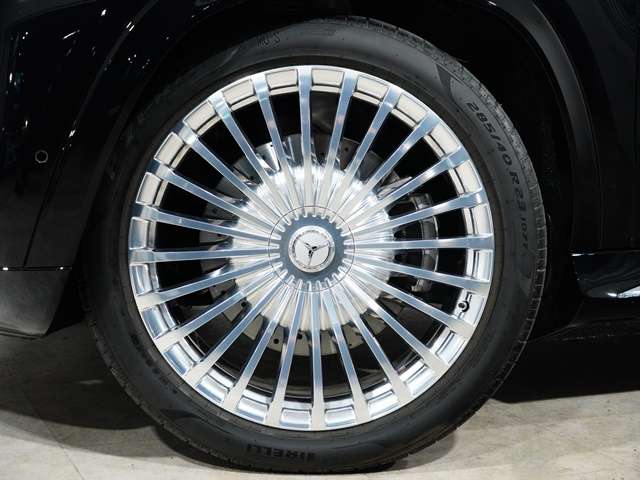 Mercedes-Benz GLS 12