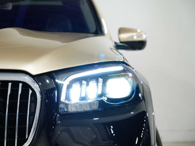 Mercedes-Benz GLS 10