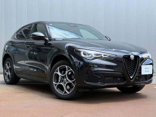 Alfa Romeo Stelvio 5