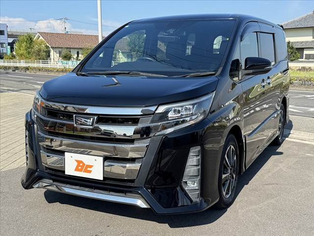 Toyota Noah 10