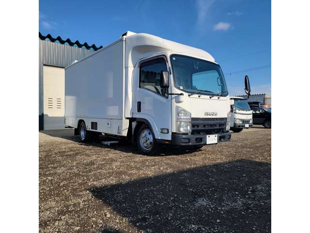 Isuzu Elf 5