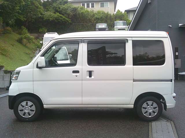 Daihatsu Hijet Cargo 9
