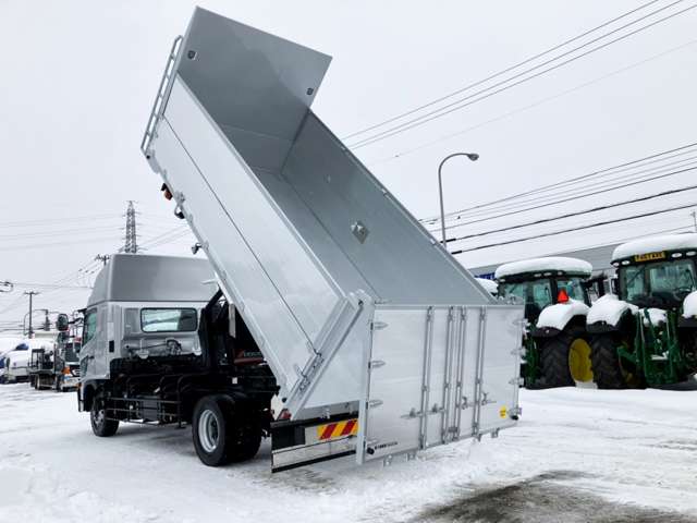 Hino Ranger Pro 8
