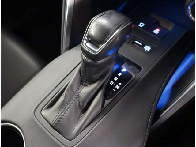 Toyota Harrier 12