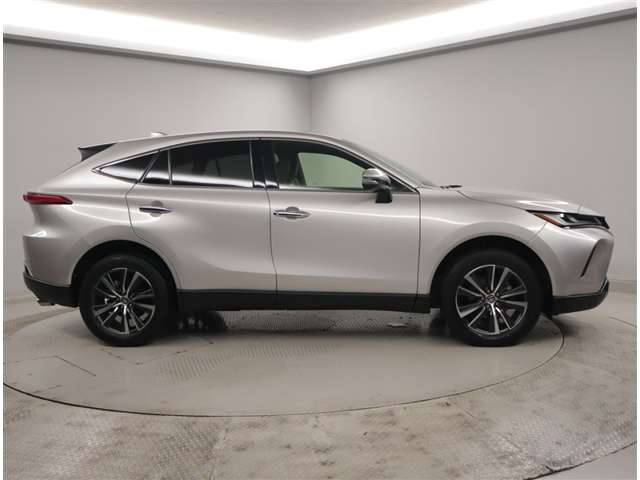 Toyota Harrier 2