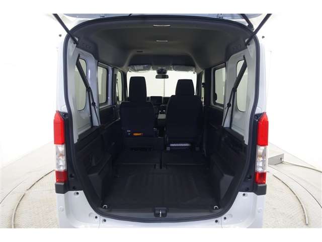 Honda N-VAN 9