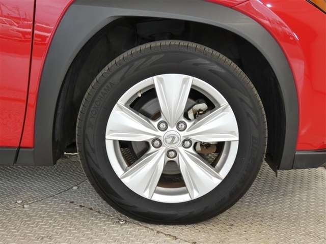Lexus UX 10