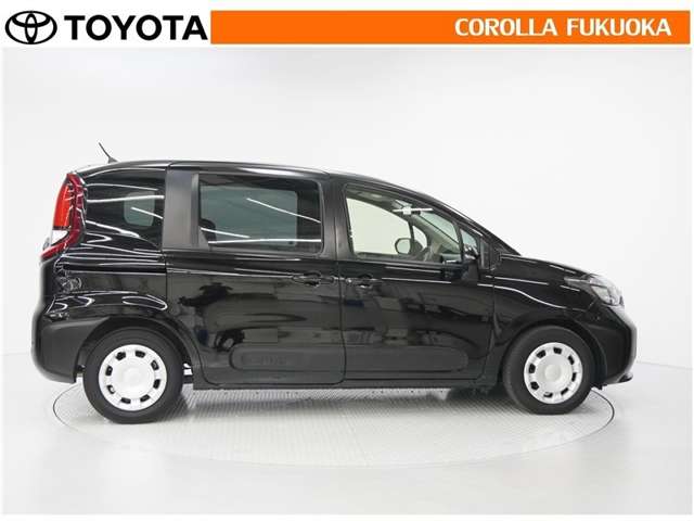 Toyota Sienta 8