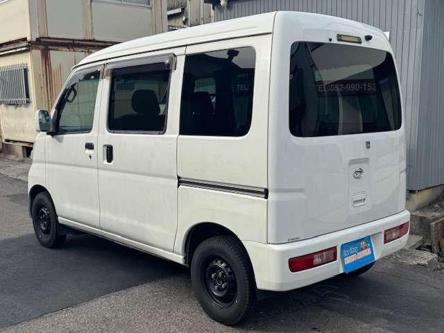 Daihatsu Hijet Cargo 5