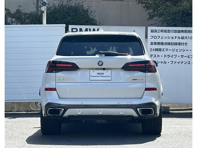 BMW X5 8