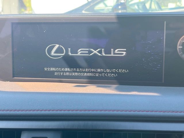 Lexus UX 4