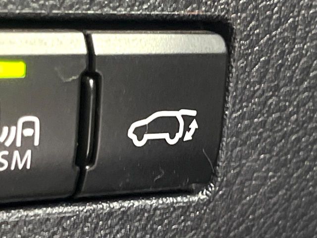 Lexus NX 9