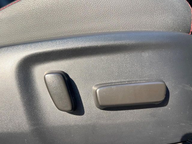 Toyota Hilux 7