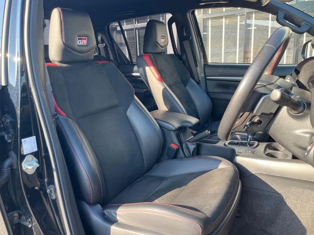 Toyota Hilux 10