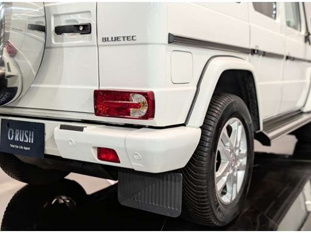 Mercedes-Benz G-Class 11