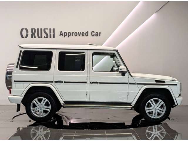 Mercedes-Benz G-Class 3