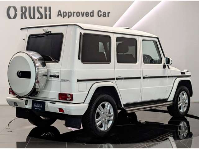 Mercedes-Benz G-Class 4