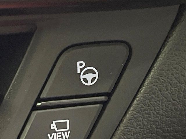 Lexus NX 8