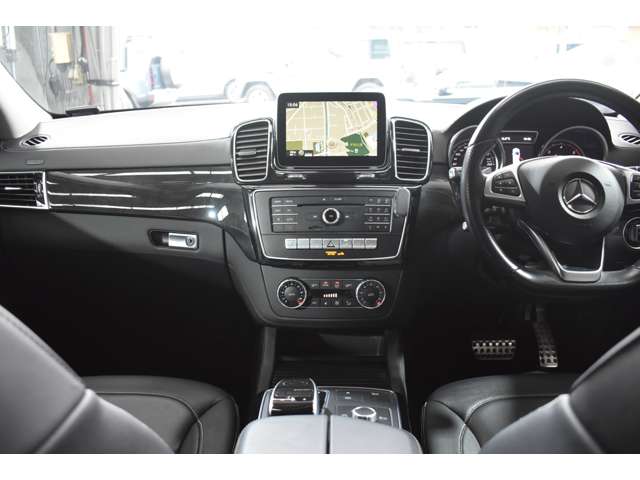 Mercedes-Benz GLE 12
