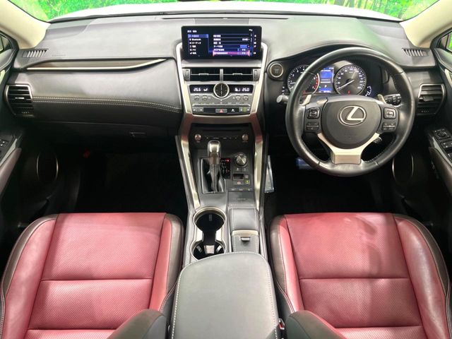 Lexus NX 2