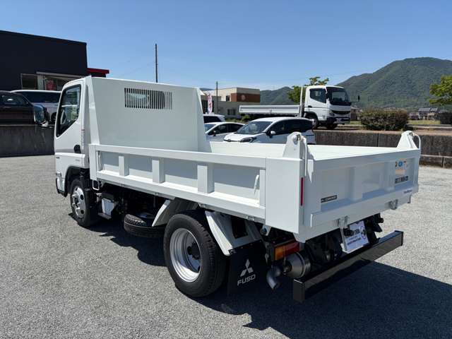 Mitsubishi Fuso Canter 3