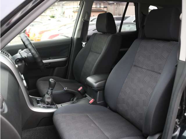 Suzuki Escudo 6