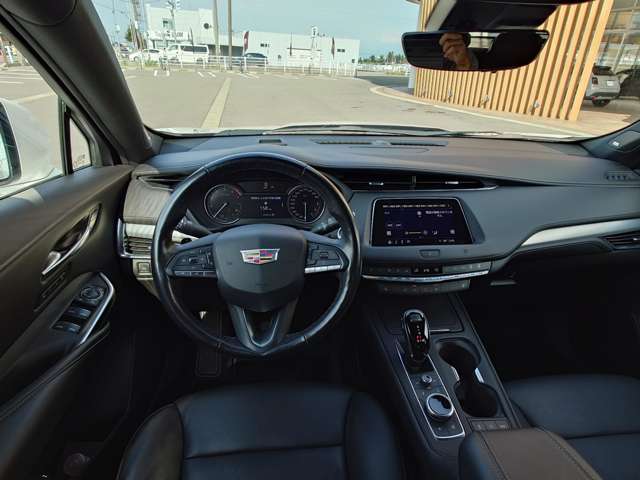 Cadillac XT4 12
