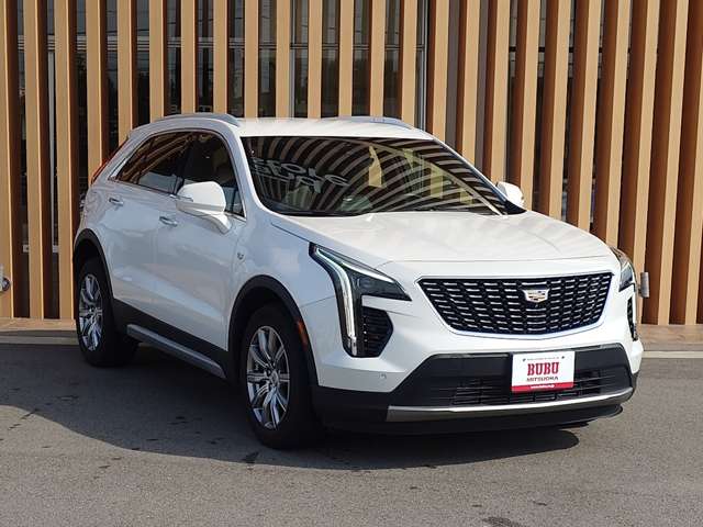 Cadillac XT4 3