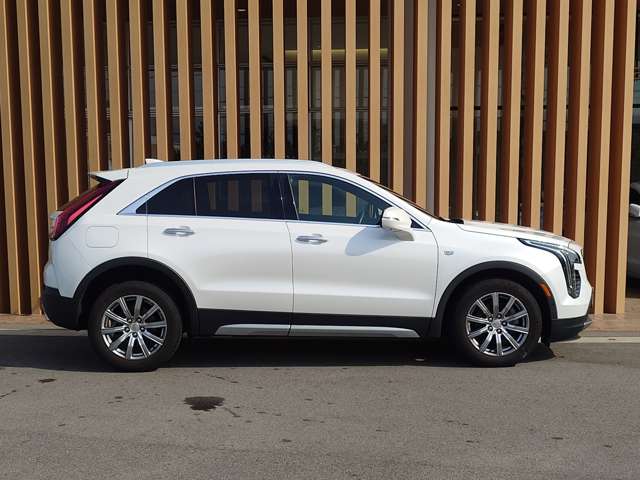 Cadillac XT4 4