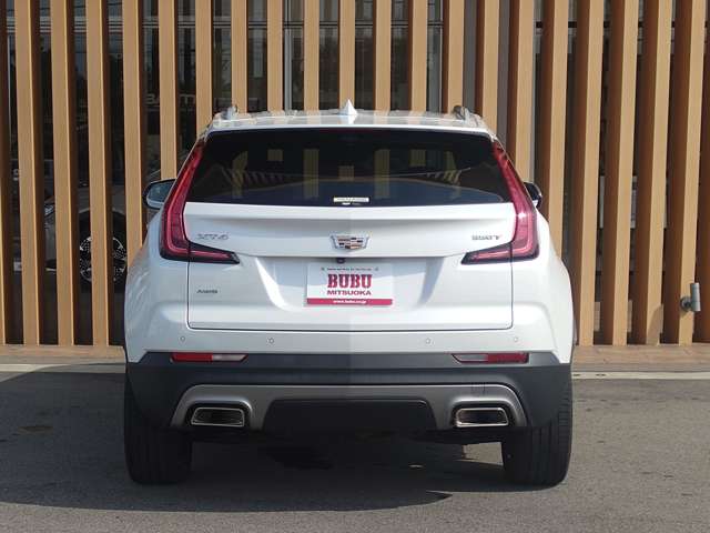 Cadillac XT4 7