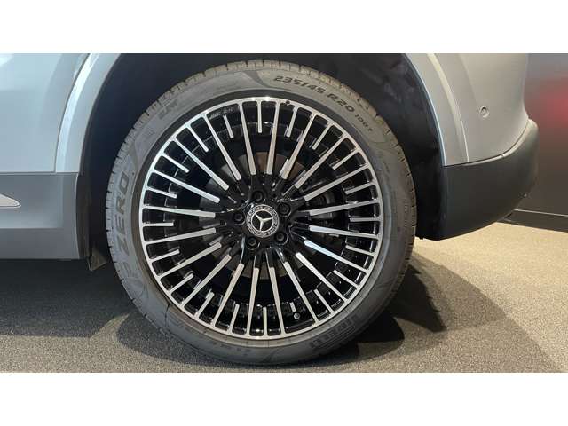 Mercedes-Benz EQA 4