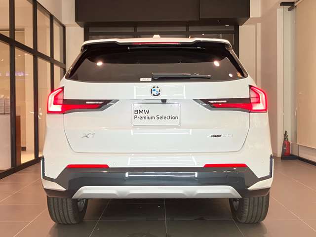 BMW X1 8