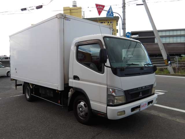 Mitsubishi Fuso Canter 2