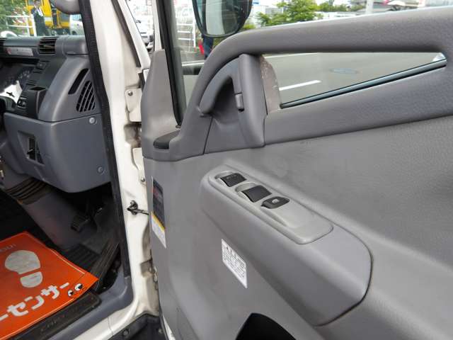 Mitsubishi Fuso Canter 10