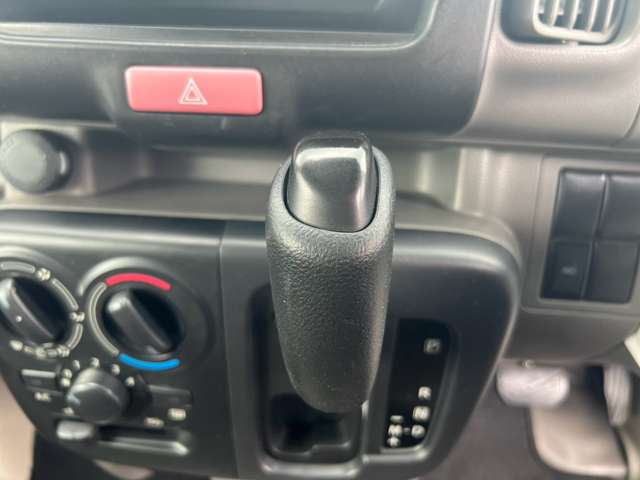 Suzuki Every 12
