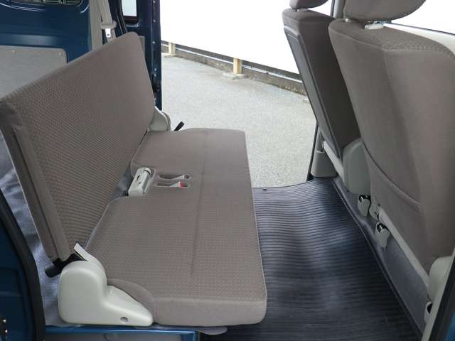 Suzuki Every 12