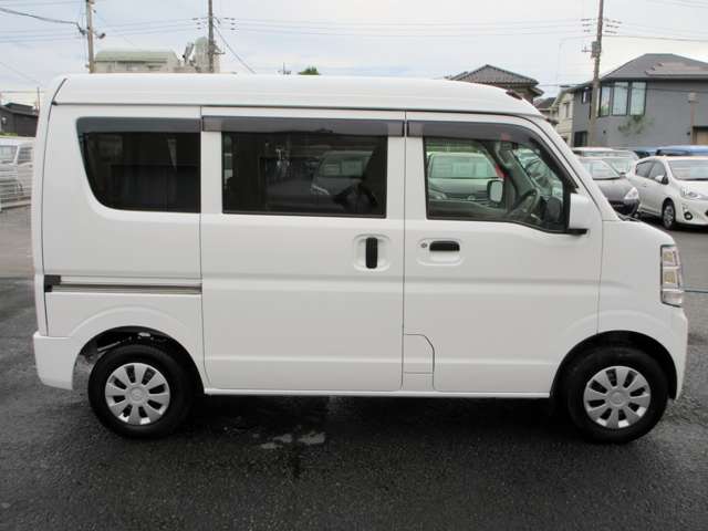 Nissan NV100 Clipper 12