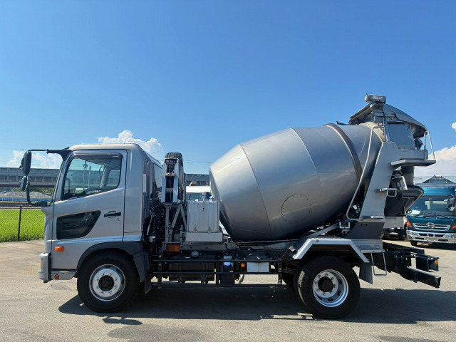 Hino Ranger 12