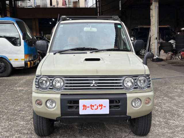 Mitsubishi Pajero Mini 2