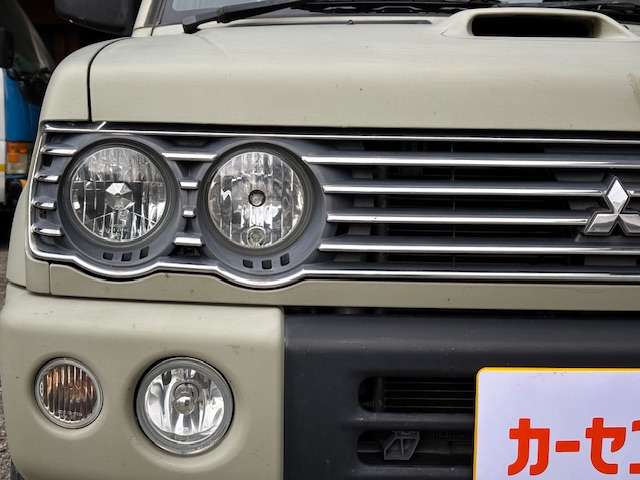 Mitsubishi Pajero Mini 5