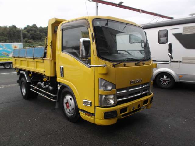 Isuzu Elf 2