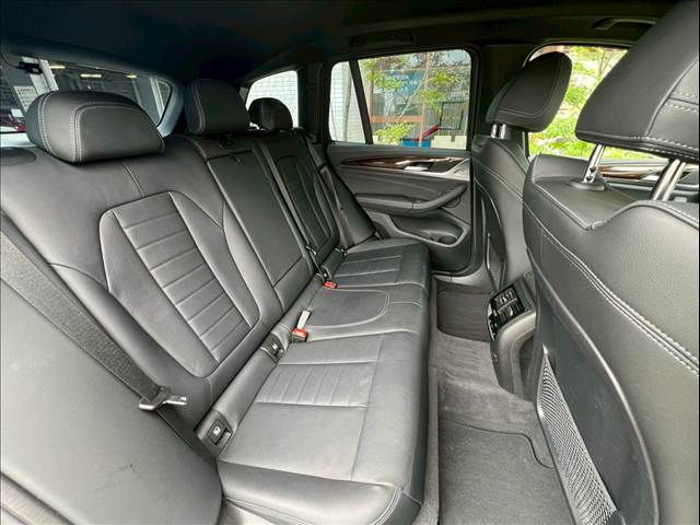 BMW X3 7