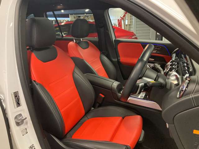 Mercedes-Benz GLB 6
