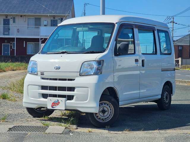Daihatsu Hijet Cargo 8