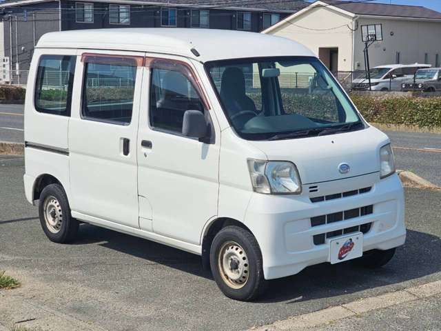 Daihatsu Hijet Cargo 10