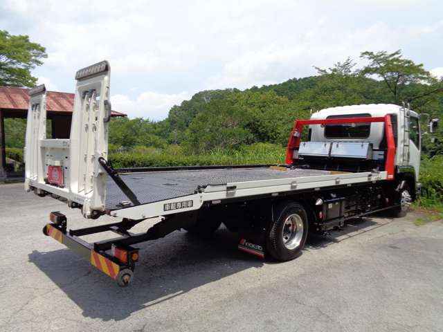 Isuzu Forward 8