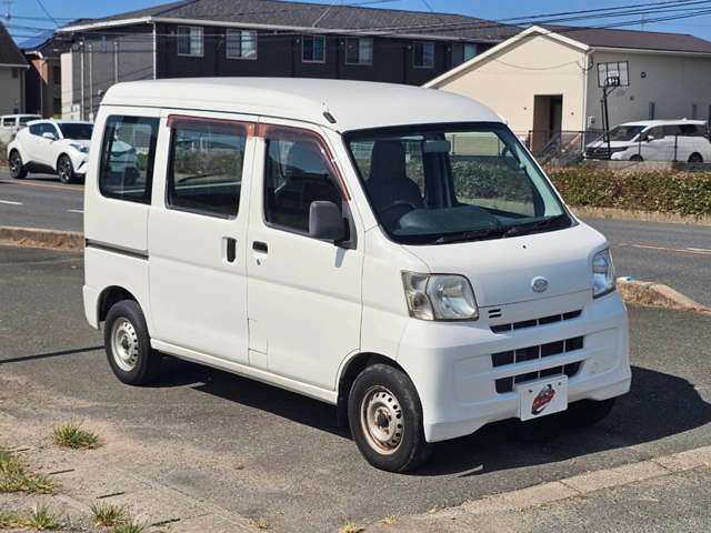 Daihatsu Hijet Cargo 10